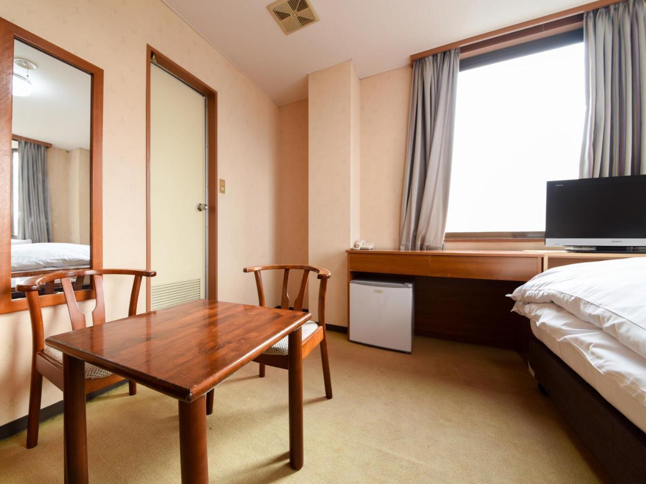 Green Business Hotel Fukuyama Dış mekan fotoğraf