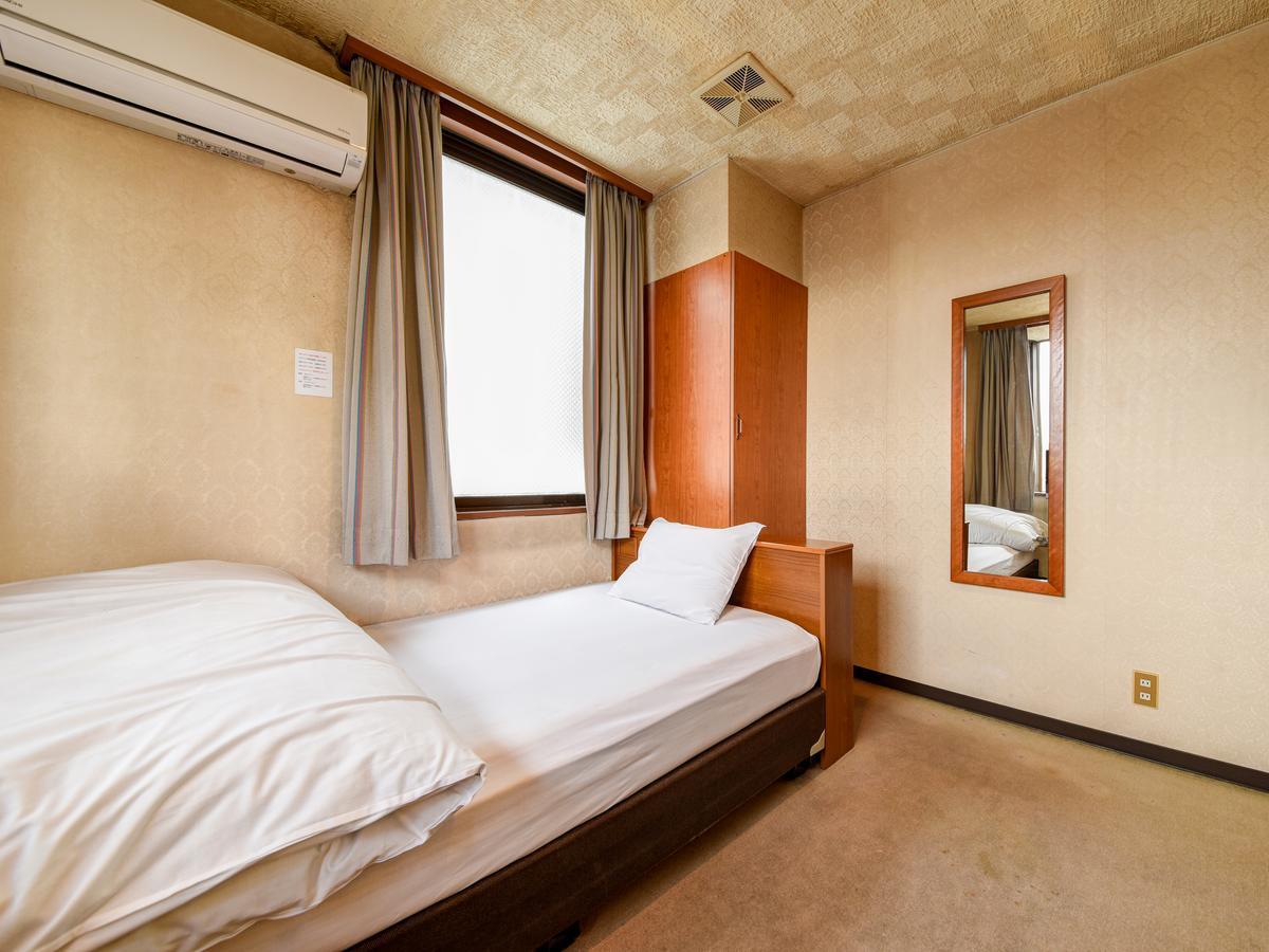 Green Business Hotel Fukuyama Dış mekan fotoğraf